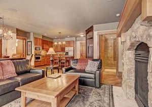 3044 Lone Eagle Condo