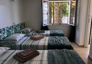 3½-room house in a sunny location right on the beach