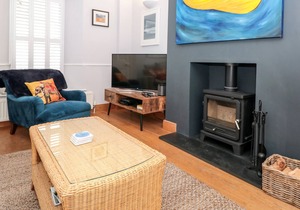 31 CROWTHERS HILL, pet friendly, with a garden in Dartmouth