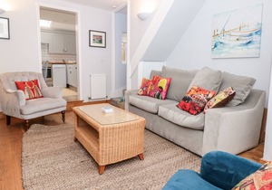 31 CROWTHERS HILL, pet friendly, with a garden in Dartmouth