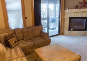 3130 Aspen Grove