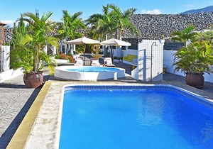 325 m² House ∙ 5 bedrooms ∙ 9 guests