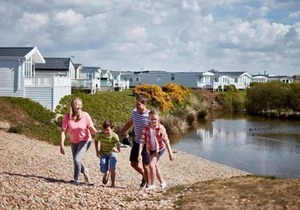 340AVH - Romney Sands Holiday Park - New Romney