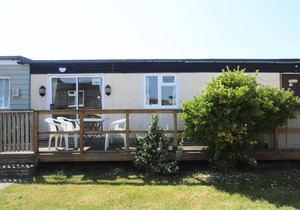 34D Medmerry Park 2 Bedroom Budget Chalet