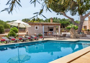 350 m² House ∙ 5 bedrooms ∙ 10 guests