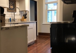 3507 Fabulous Midtown Townhome! Walk to TWO entertainment districts!