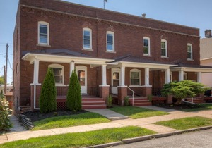 3507 Fabulous Midtown Townhome! Walk to TWO entertainment districts!