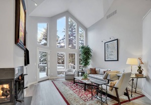 351 m² House ∙ 4 bedrooms ∙ 10 guests