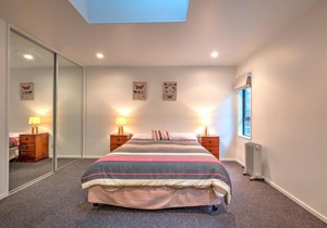 35b Denby Place