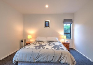 35b Denby Place