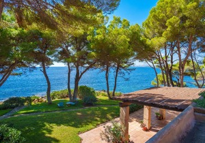360 m² Villa ∙ 5 bedrooms ∙ 10 guests
