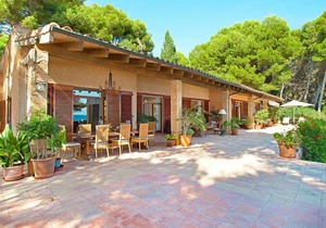 360 m² Villa ∙ 5 bedrooms ∙ 10 guests