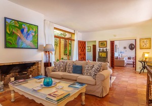 360 m² Villa ∙ 5 bedrooms ∙ 10 guests