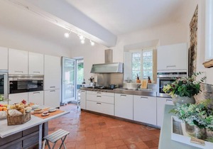 360 m² Villa ∙ 4 bedrooms ∙ 8 guests