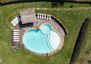 360 m² Villa ∙ 6 bedrooms ∙ 12 guests