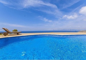 375 m² Villa ∙ 4 bedrooms ∙ 8 guests