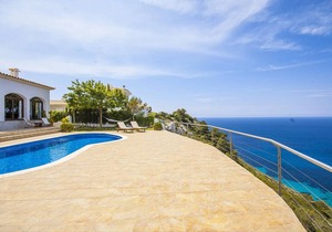 377 m² Villa ∙ 4 bedrooms ∙ 8 guests