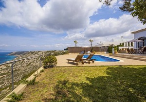 377 m² Villa ∙ 4 bedrooms ∙ 8 guests