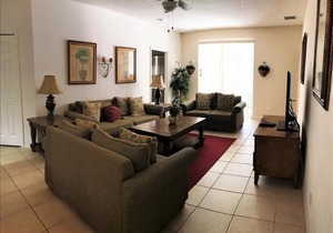 38 Knollwood House
