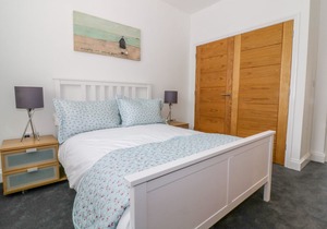 38 The Parade, WALTON-ON-THE-NAZE