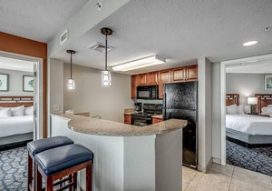 · 3Bdrm Deluxe Oceanfront Condo - Gorgeous Pools - Top Rated Resort!
