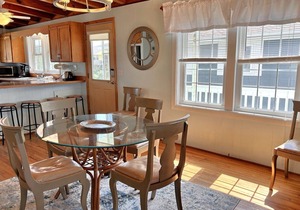 3BR/2BA - Ocean Front, Dog Friendly, Beach Steps Away, Sleeps 8