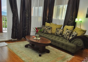 3br 3ba Sleeps 8 Amazing Home Away From Home, Great Views. Casa Donna Rosa B&B.