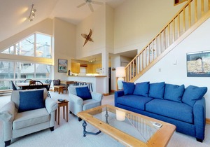 3BR | Alpine Greens | King Bed w/4 Piece Ensuite | Golf Course Location | Parking