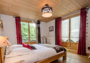 3rd floor, balcony, fireplace or stove, tv, ski locker, 77m², Chamonix