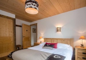 3rd floor, balcony, fireplace or stove, tv, ski locker, 77m², Chamonix