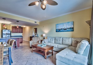 3rd floor, Zero Entry Pool, Garage Parking, Free Beach Service, Come Relax!