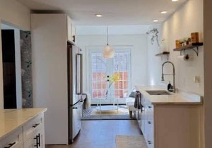 4/2 Bright Vacation Home | Paw Paw Lake
