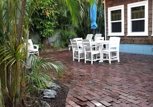 4/4 Beach House w/kng beds, gym and gameroom. Only a 3 min walk to beach!
