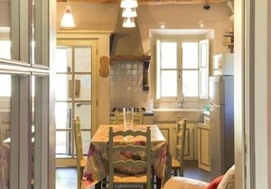 4 bed apartment with pool