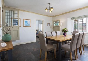 4 Bed - Beach Cottage