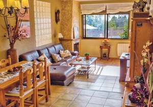 4 bedroom accommodation in Tordera