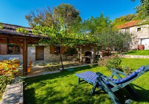 4 bedroom accommodation in Stankovci