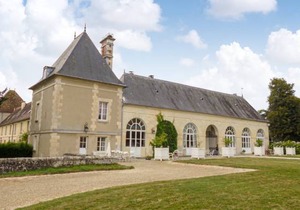 4 bedroom accommodation in Ocquerre