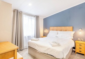 4 bedroom accommodation in Addlethorpe