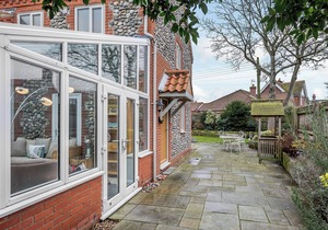 4 bedroom accommodation in East Runton
