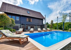 4 bedroom accommodation in Bedenica