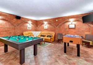 4 bedroom accommodation in Bedenica