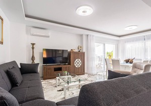 4 bedroom accommodation in Mezquitilla