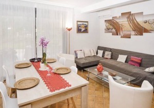4 bedroom accommodation in Salazac