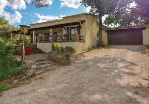 4 bedroom accommodation in Salazac
