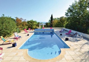 4 bedroom accommodation in Salazac