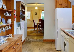4 bedroom accommodation in Puncknowle, Dorchester