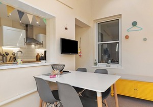 4 bedroom accommodation in New Quay