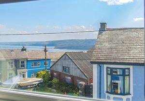 4 bedroom accommodation in New Quay