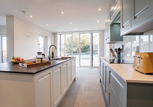 4 bedroom accommodation in New Quay